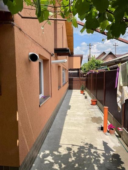 Casă cu 3 camere în Bereasca