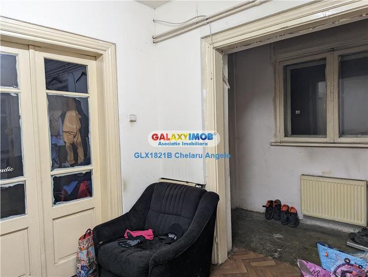 Casă cu 4 camere cu Teren 200 Mp în Ferentari