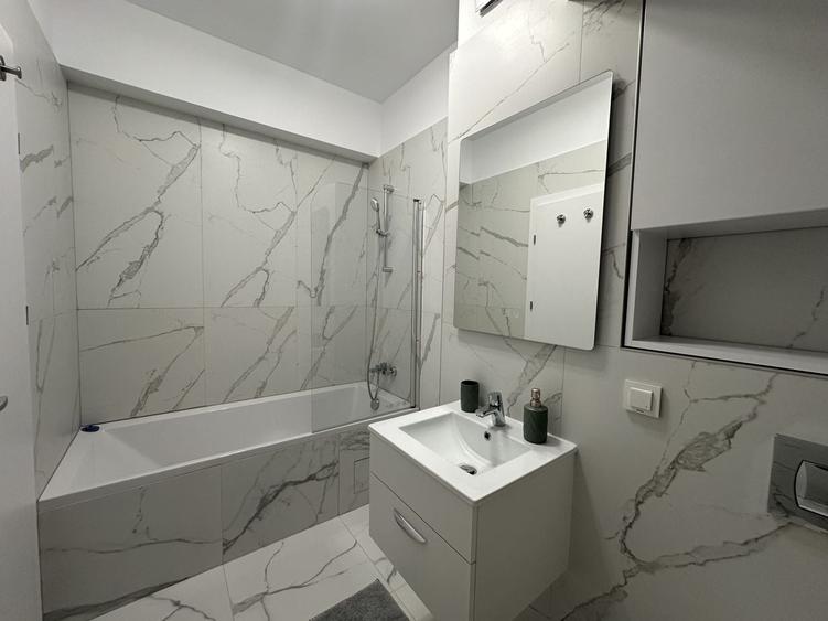 Apartament cu 2 camere decomandat, mobilat în Pipera
