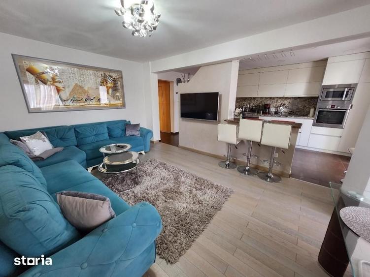 Apartament cu 4 camere în Cetate