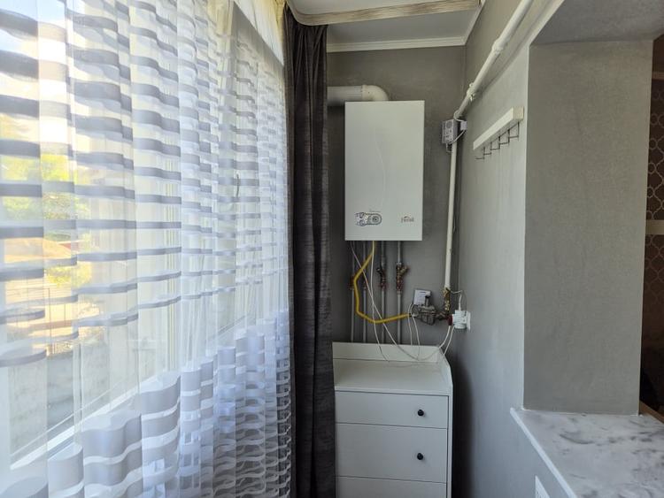 Apartament cu 2 camere decomandat în Băile Govora