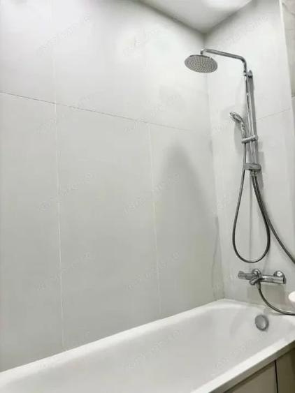 Garsonieră decomandată în 13 Septembrie