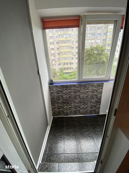 Garsonieră în Vatra Luminoasă