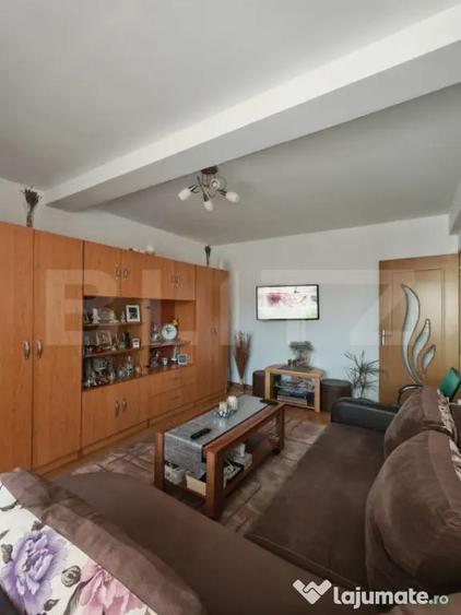 Apartament cu 2 camere semidecomandat în Central