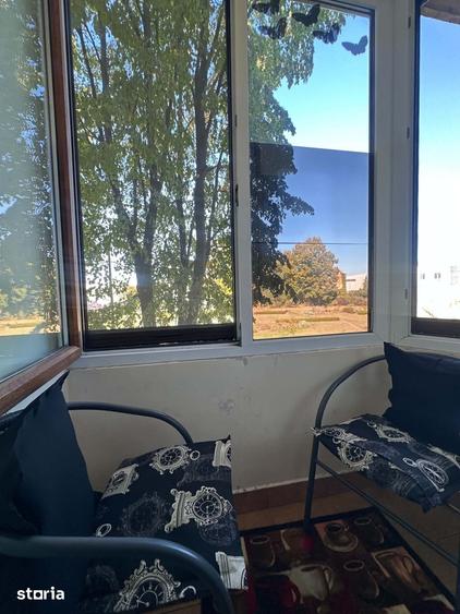 Apartament cu 5 camere decomandat în Soarelui