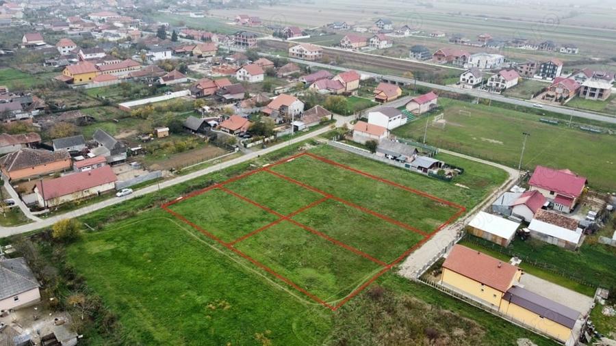 Teren de 600 mp, în Botizului
