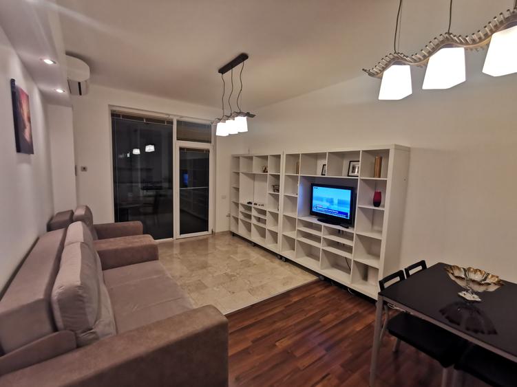 Apartament cu 2 camere decomandat în Ultracentral