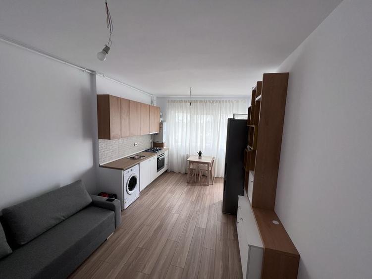Apartament cu 2 camere decomandat în Exterior Vest