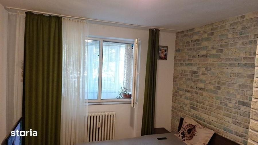 Apartament cu 3 camere semidecomandat în Militari