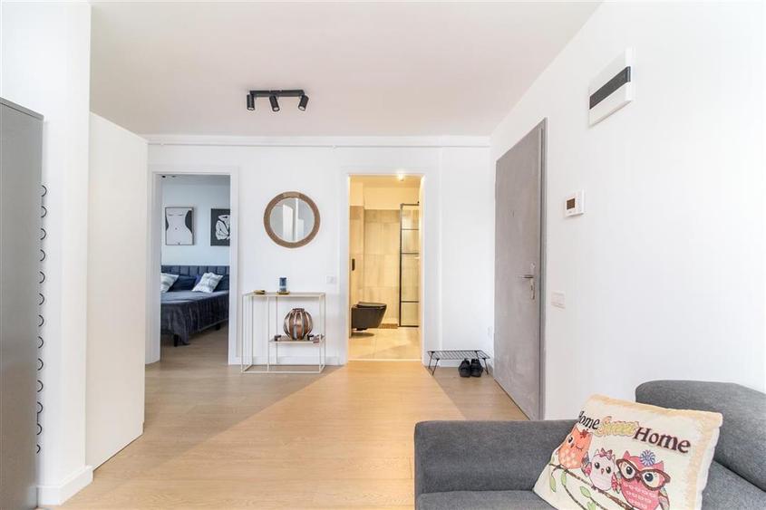 Apartament cu 3 camere semidecomandat, mobilat în Gheorgheni