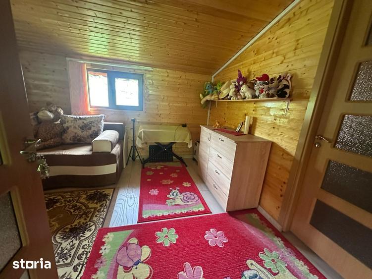 Casă cu 1 camere cu Teren 300 Mp în Vârfuri