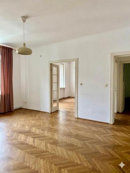 Apartament cu 4 camere circular, mobilat în Grădina Icoanei