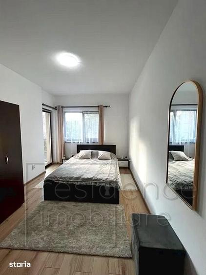 Apartament cu 3 camere semidecomandat în Între Lacuri