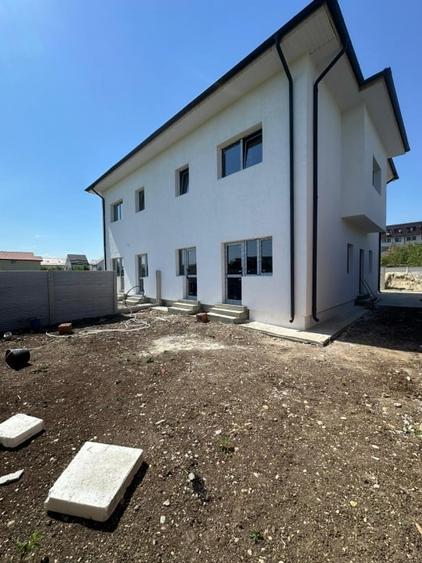 Duplex cu 5 camere cu Teren 250 Mp în Bragadiru