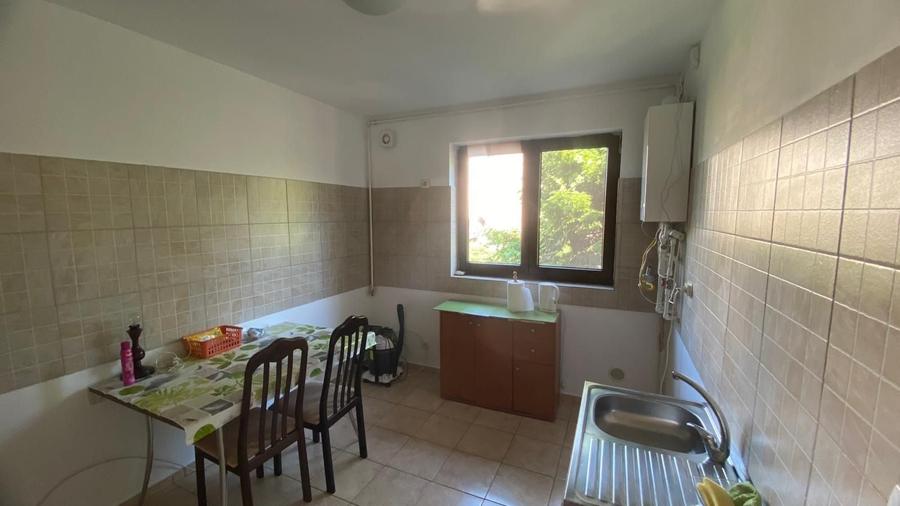 Apartament cu 2 camere decomandat în Progresul