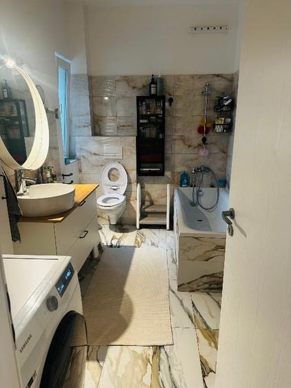 Apartament cu 2 camere semidecomandat, mobilat în Giroc