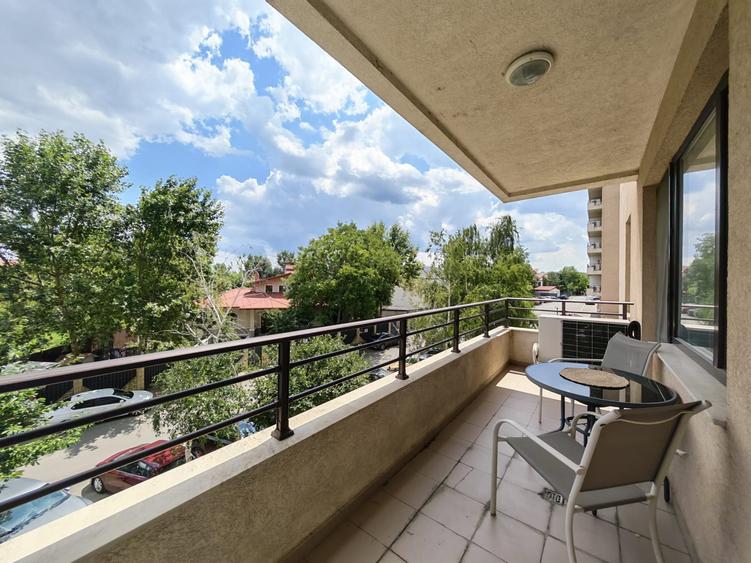 Apartament cu 2 camere semidecomandat, mobilat în Iancu Nicolae
