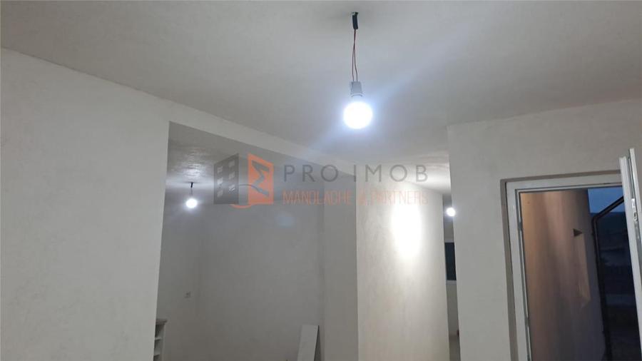 Casă individuală cu 4 camere cu Teren 528 Mp în Tisău