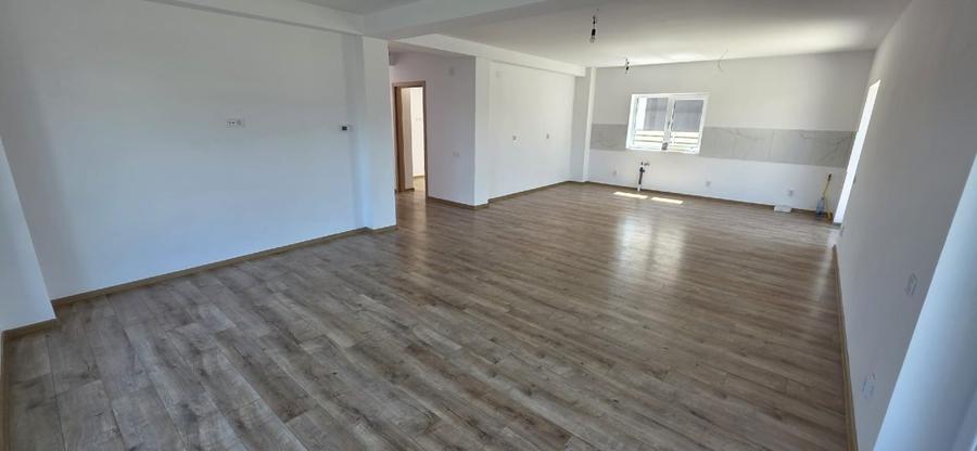 Casă individuală cu 5 camere cu Canalizare în Corbeanca