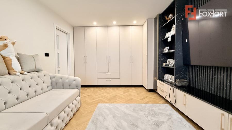 Apartament cu 2 camere decomandat, mobilat în Soarelui