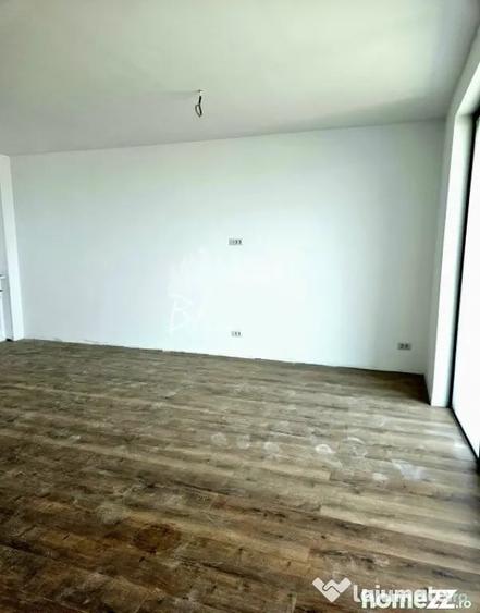 Apartament cu 3 camere decomandat în Mamaia