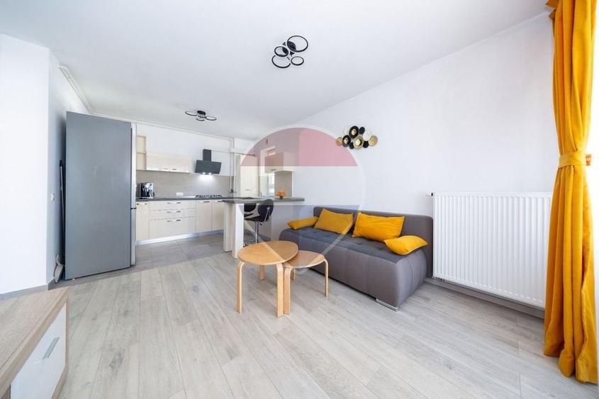 Apartament cu 2 camere decomandat, mobilat în Tractorul