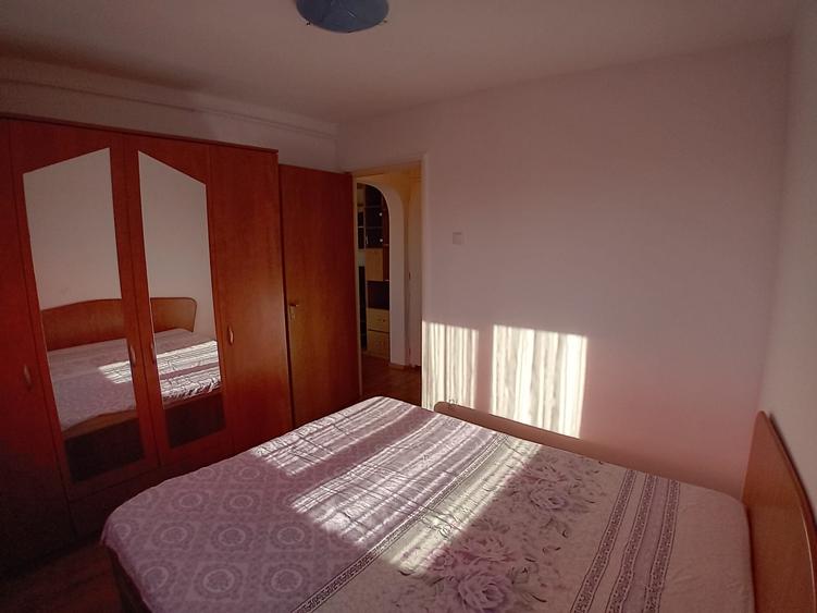 Apartament cu 2 camere semidecomandat în Progresul
