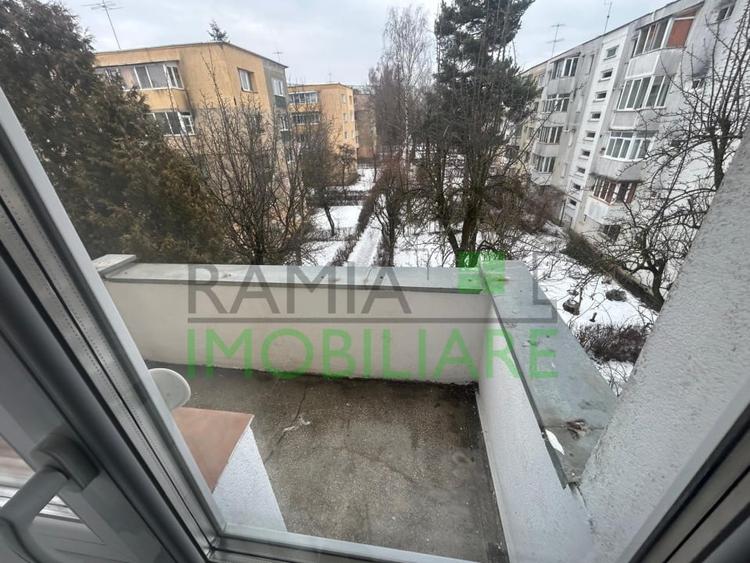 Apartament cu 2 camere semidecomandat, mobilat în Astra