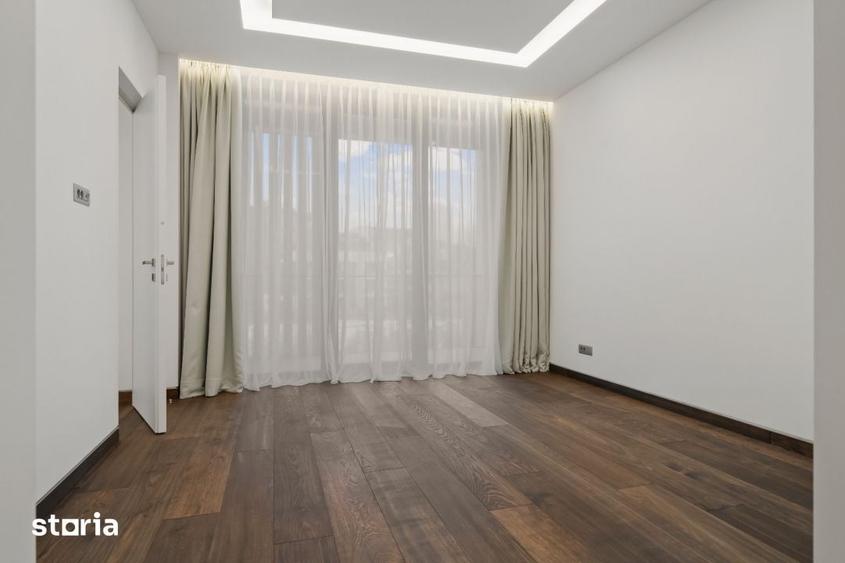 Apartament cu 5 camere decomandat în Kiseleff