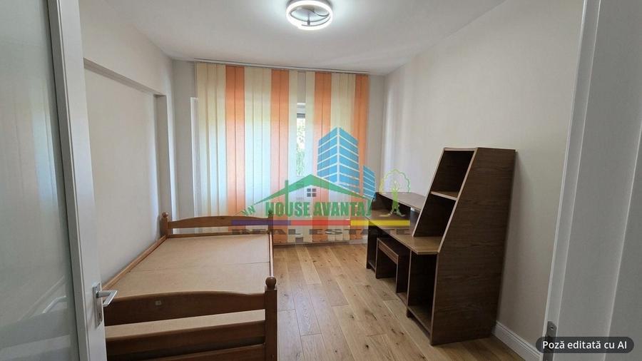 Apartament cu 3 camere decomandat, mobilat în Ultracentral