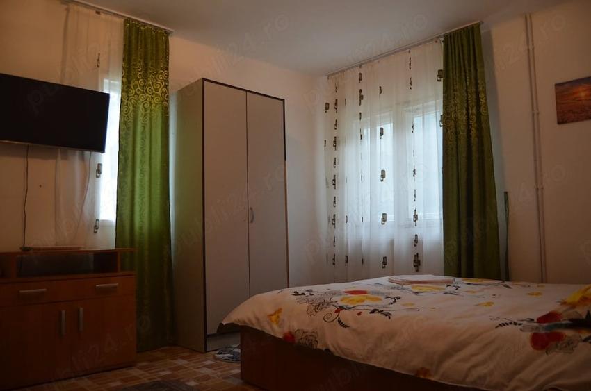 Teren de 1000 mp, în Clăbucet