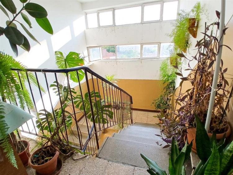 Apartament cu 3 camere decomandat în Centru Civic