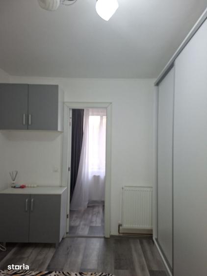 De vanzare apartament 4 camere Gorjului - 2