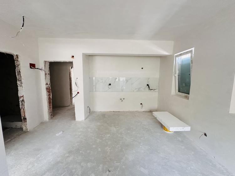 Apartament cu 2 camere decomandat în Chiajna