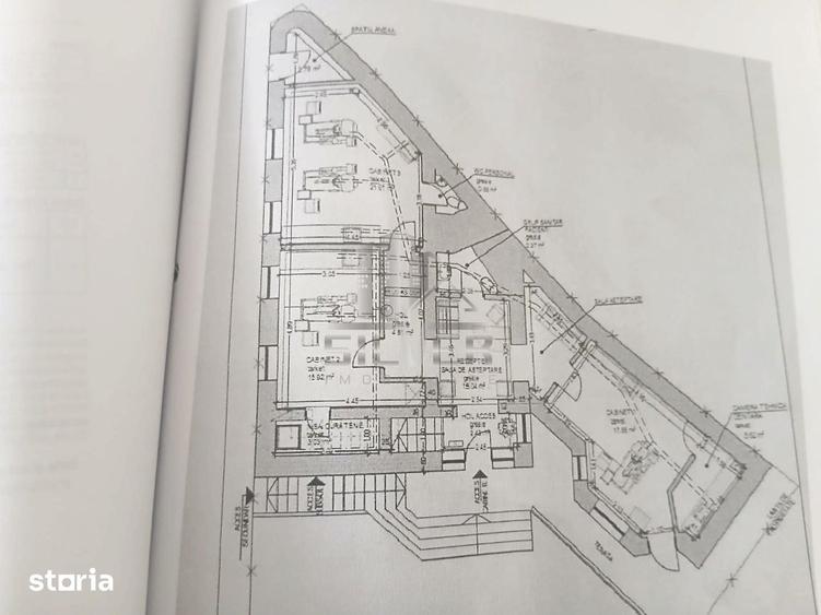 Casă cu 6 camere cu Teren 227 Mp în Gruia