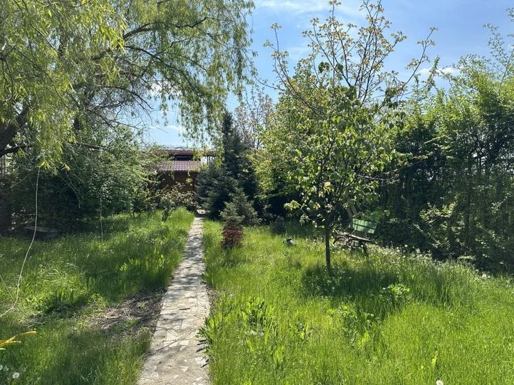 Casă individuală cu 3 camere cu Piscina în Crevedia