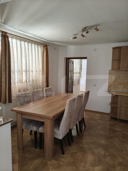 Casă individuală cu 5 camere cu Garaj în Halmeu