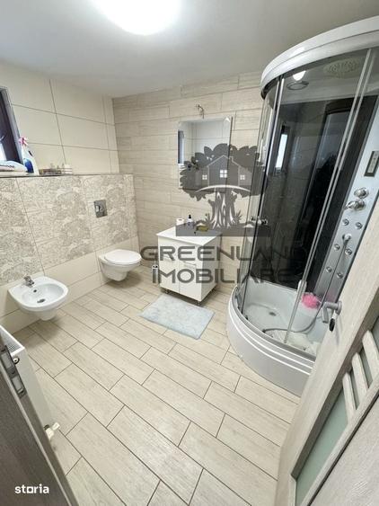 Casă cu 4 camere în Valea Adâncă