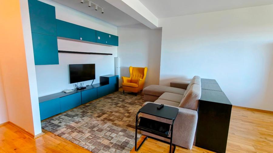 Apartament cu 2 camere semidecomandat, mobilat în Băneasa