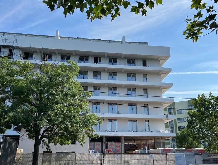Apartament cu 3 camere decomandat, mobilat în Mihai Bravu