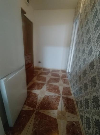 Apartament cu 2 camere semidecomandat, mobilat în Vălenii de Munte
