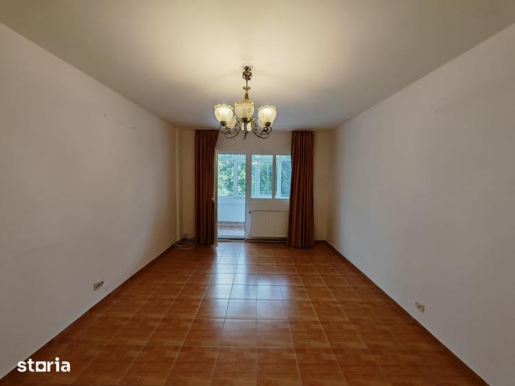 Apartament cu 2 camere decomandat în Republicii