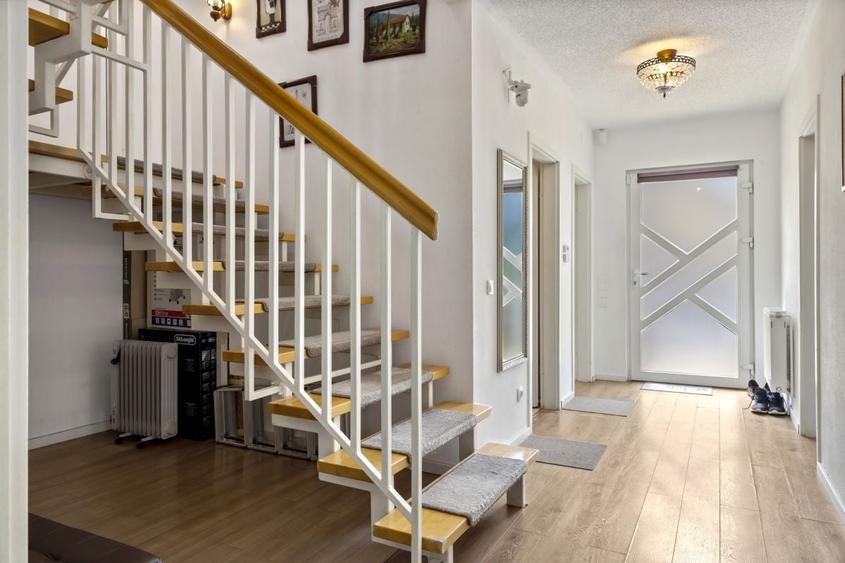 Casă cu 4 camere cu Teren 519 Mp în Corbeanca