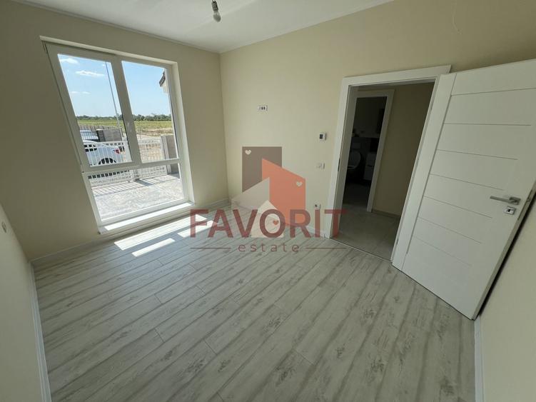 Duplex cu 3 camere cu Canalizare în Bucovăț (Remetea Mare)