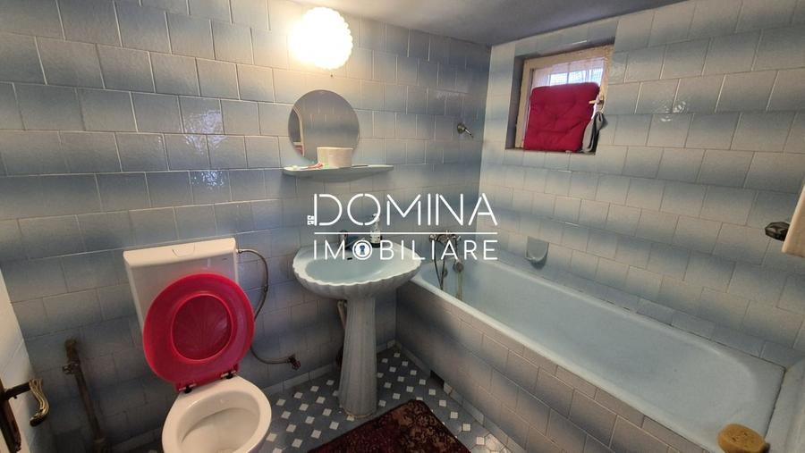 Casă individuală cu 5 camere cu Canalizare în Est