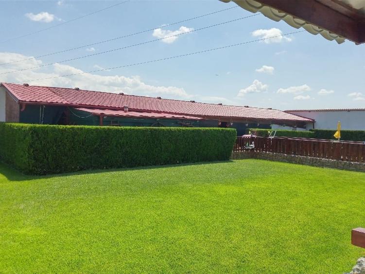 Casă individuală cu 5 camere cu Teren 4350 Mp în Sud-Est