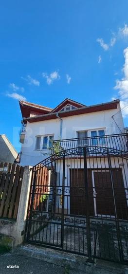 Casă cu 4 camere cu Teren 163 Mp în Gojdu