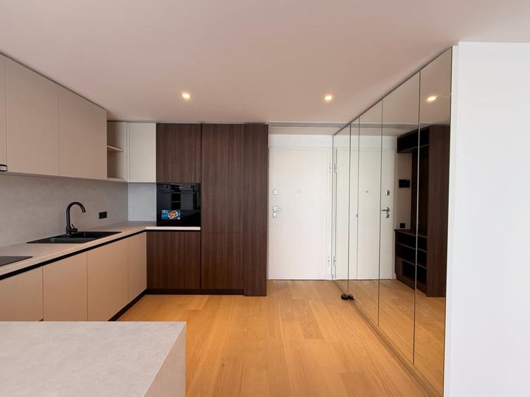 Apartament cu 2 camere semidecomandat în Pipera