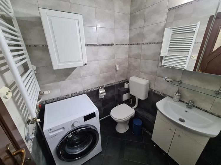 Apartament cu 2 camere, mobilat în Tei
