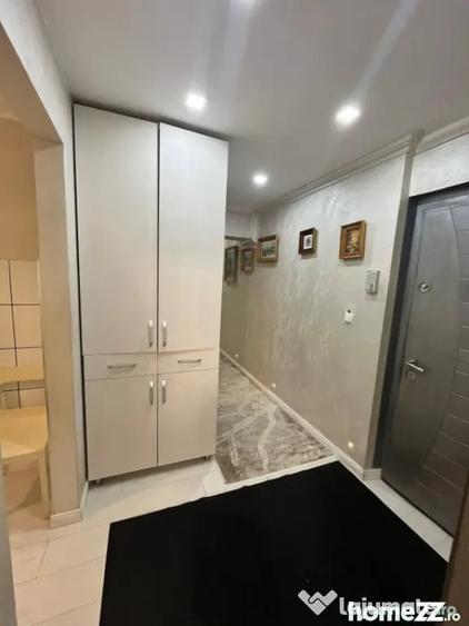 Apartament 3 camere, 80 mp, etaj 3 ,Radauti - 2